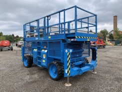  Genie GS4390 - 15,11m, diesel, 4x4